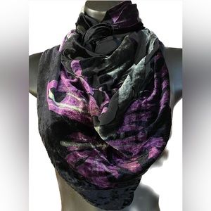 BLK/PURPL Chiffon and Velvet Triangle,  *P1057